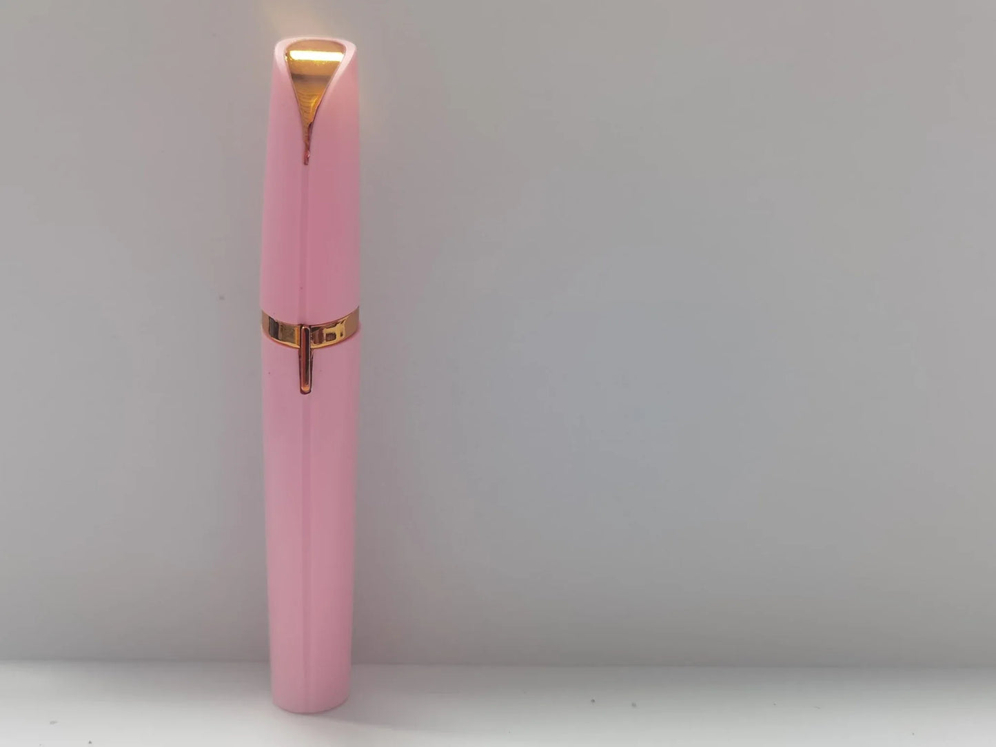Painless Mini Electric Eyebrow Trimmer with LED Light - Zentelle Beauty