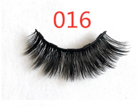 A Pair Of False Eyelashes With Magnets In Fashion - Zentelle Beauty