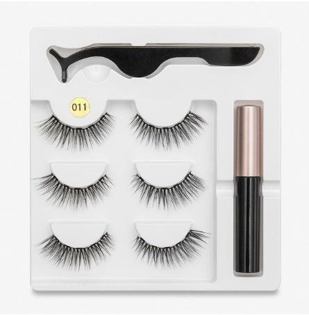 A Pair Of False Eyelashes With Magnets In Fashion - Zentelle Beauty