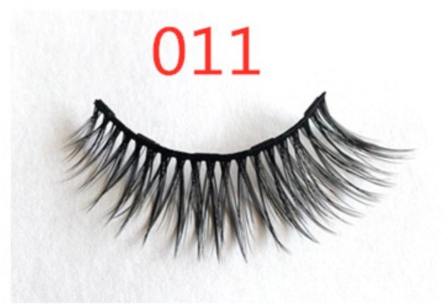 A Pair Of False Eyelashes With Magnets In Fashion - Zentelle Beauty