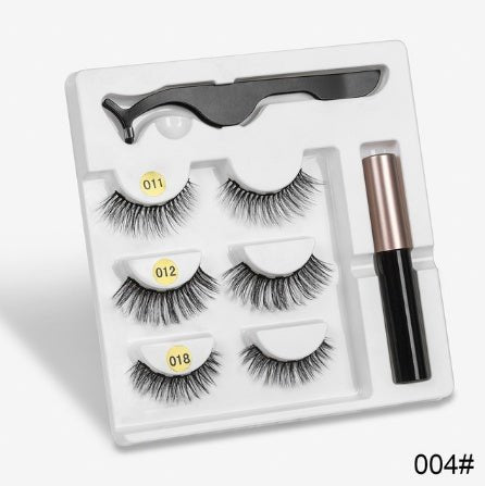 A Pair Of False Eyelashes With Magnets In Fashion - Zentelle Beauty