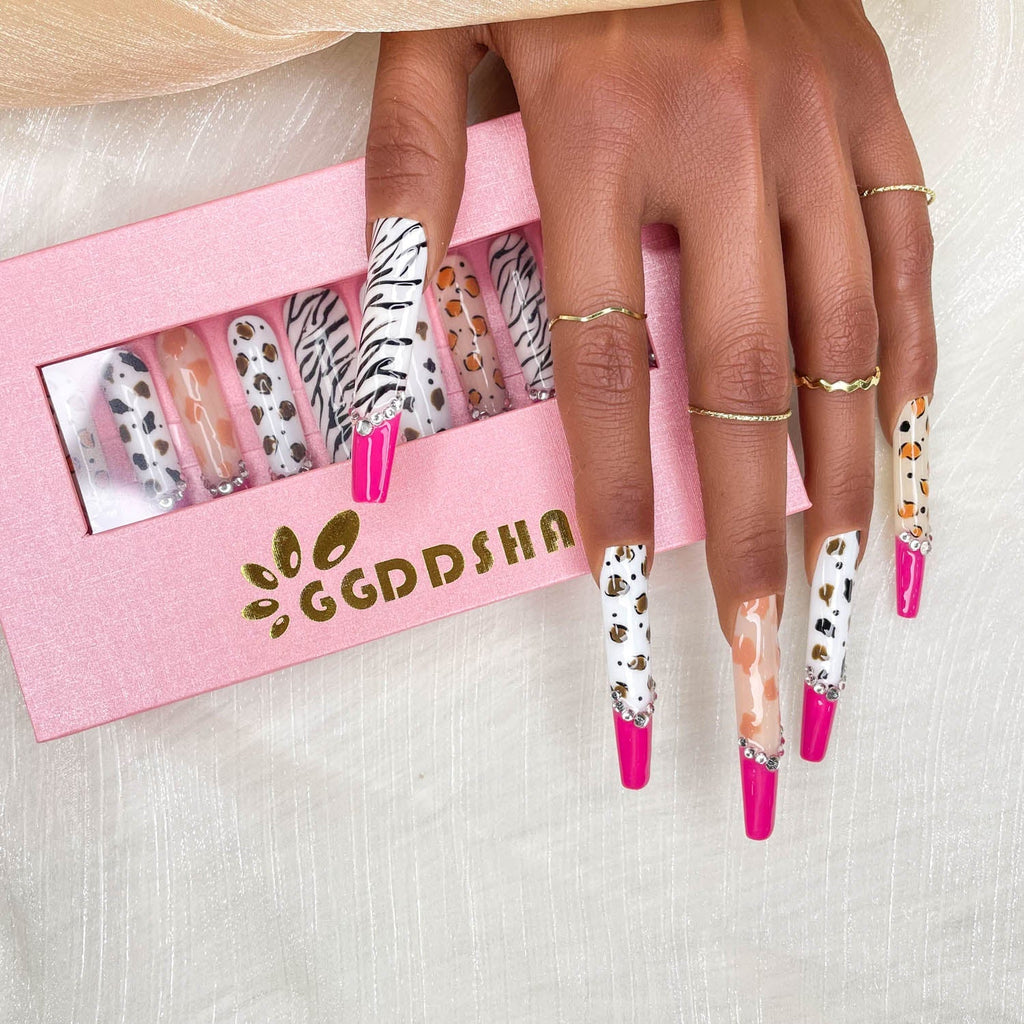 GGDDSHA Nails 10pcs Handmade Press On Nails - GlitterGold Diamond Extra Long Stiletto Reusable Gel UV FinishedFalse Nails, Designer Fashion 3D Hand - painted Nails ,Diamond Zebra - Zentelle Beauty