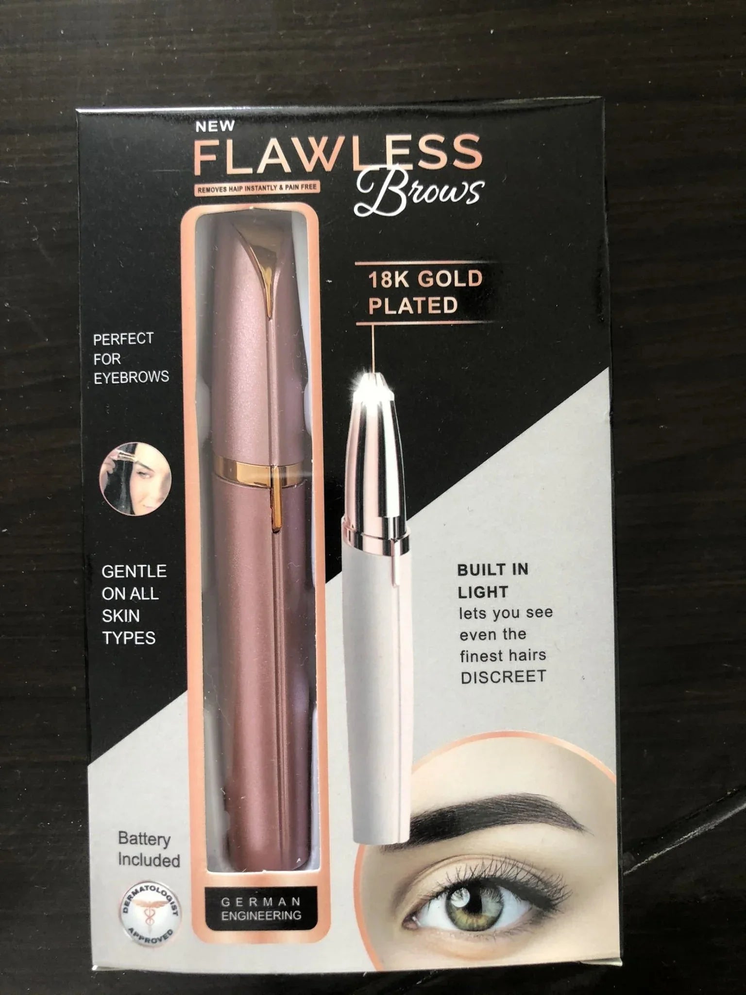 Painless Mini Electric Eyebrow Trimmer with LED Light - Zentelle Beauty
