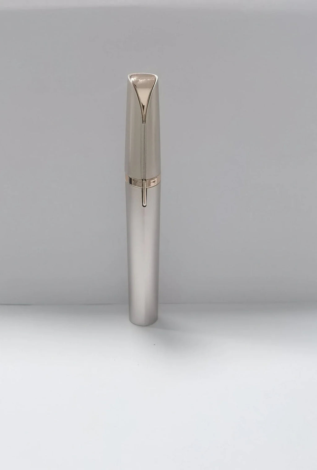 Painless Mini Electric Eyebrow Trimmer with LED Light - Zentelle Beauty